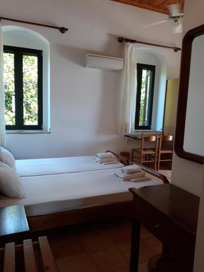 Skardamoula'S Studios And Apartments, 2 Kardhamili Eksteriør billede